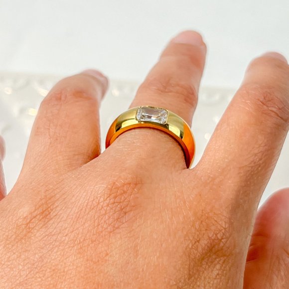 Gold Thick Band Ring With Stone Gold Chunky Ring for Women 18k Gold Plated Ring - Picture 10 of 15